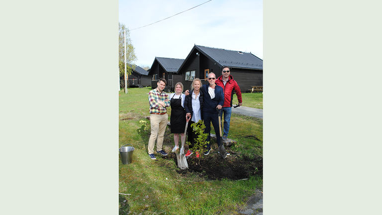 USTOA Tree Planting_PHOTO1